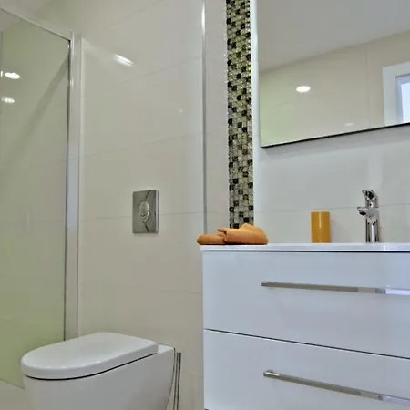 Apartment Luxury - Heated Pool, Sauna And Gym Makarska