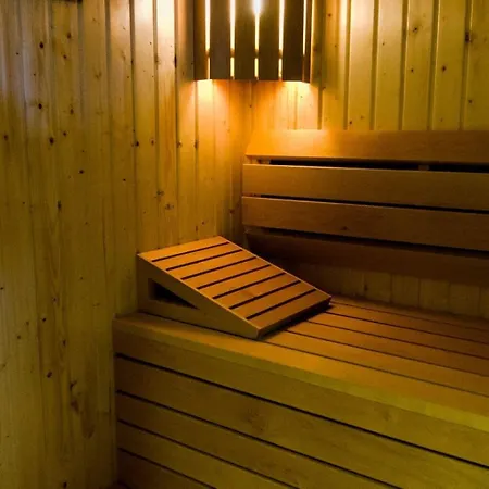 Luxury - Heated Pool, Sauna And Gym Apartment Makarska